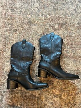 Classic Black Women's Heeled Western Boots